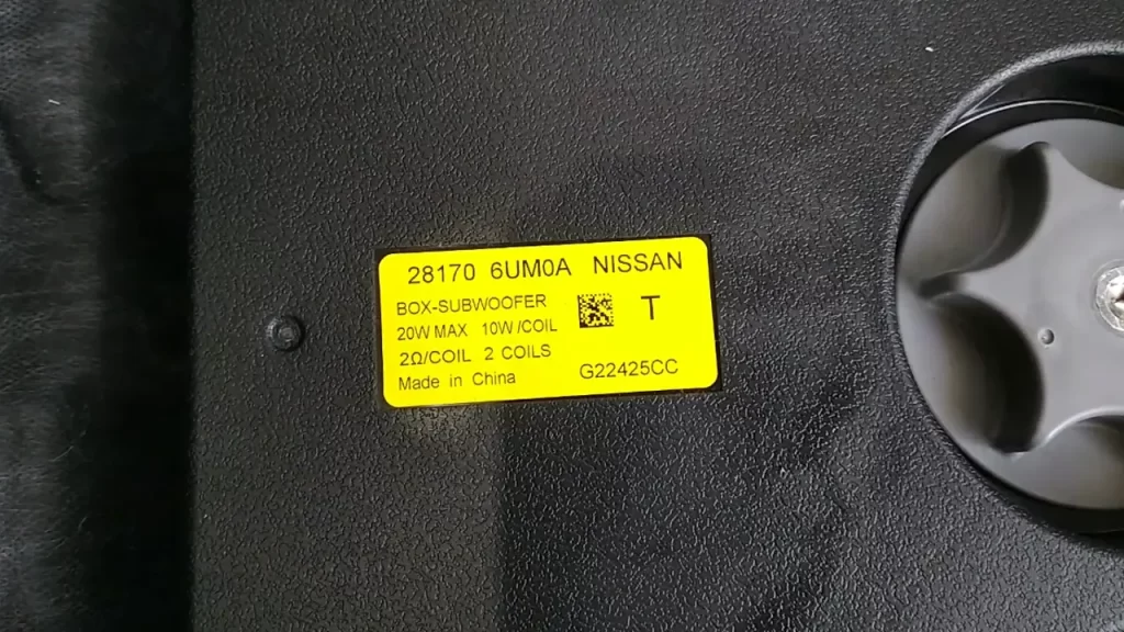 アクティブノイズキャンセラーのサブウーファー（T33, X-TRAIL）